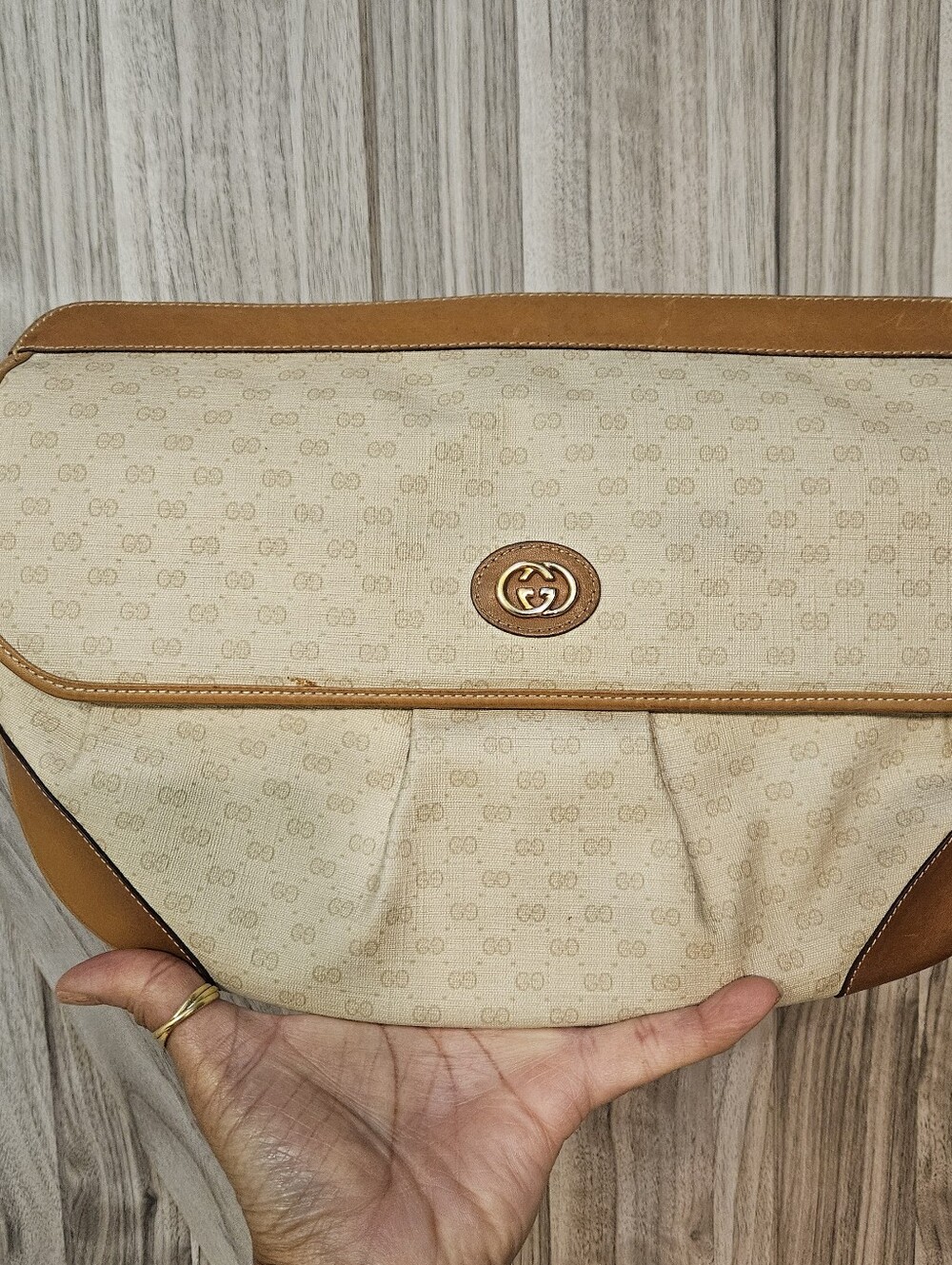 Gucci Vintage Clutch - Picture 2 of 16